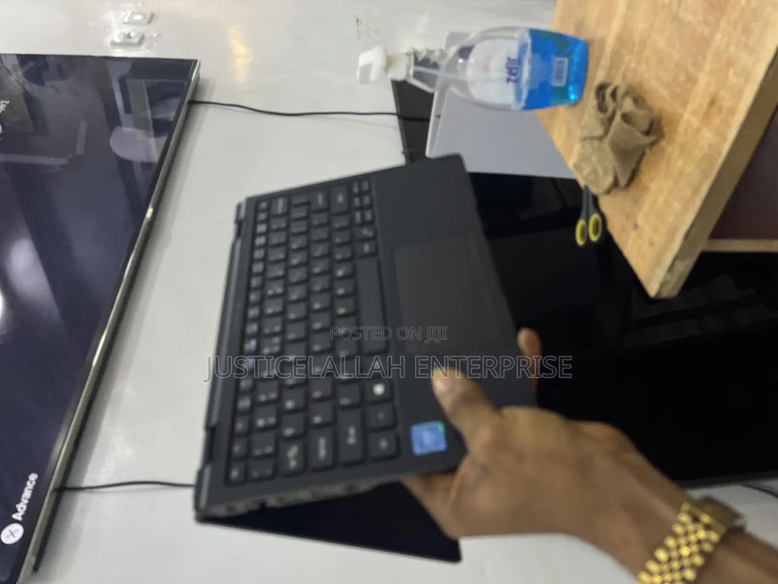 Laptop Acer TravelMate Spin B1 4GB Intel Celeron SSD 72GB