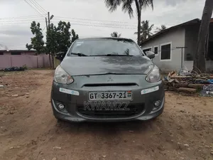 Mitsubishi Mirage ES 4dr Hatchback (1.2L 3cyl CVT) 2015 Gray