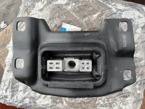 Escape Gearbox Seat