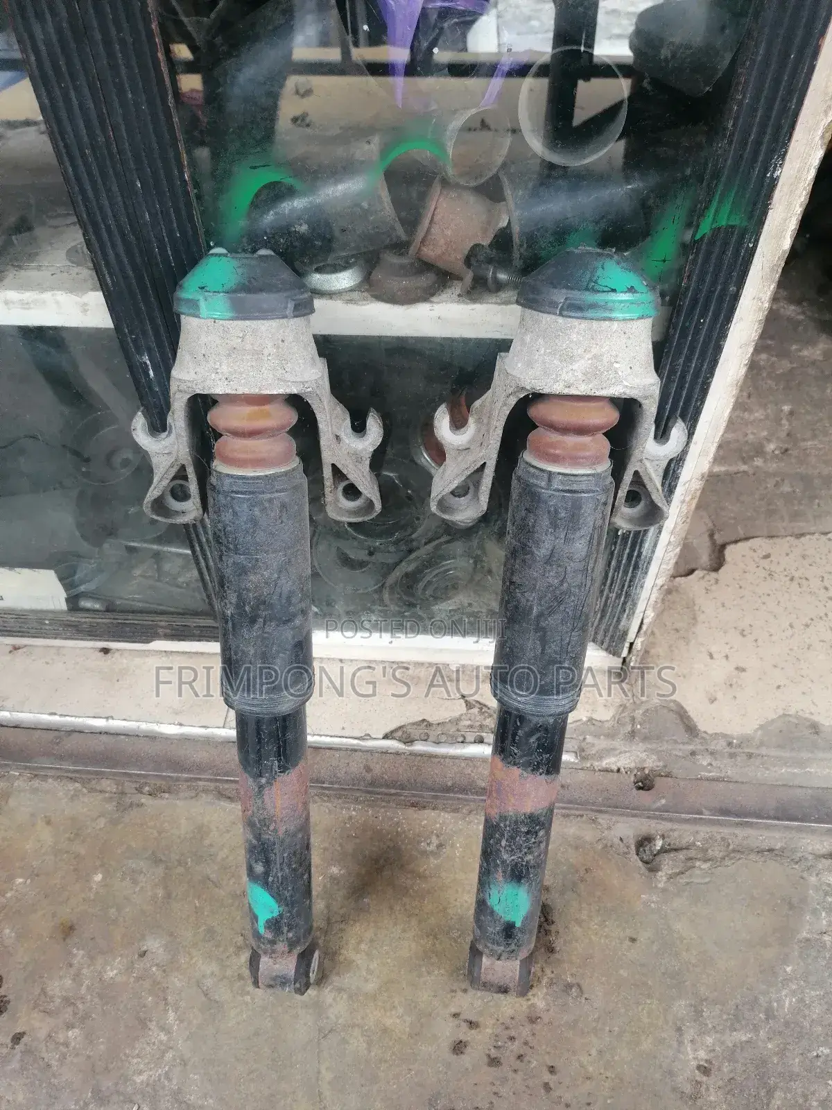 Volvo v 90 2016 2023 Back Shocks Absorbers