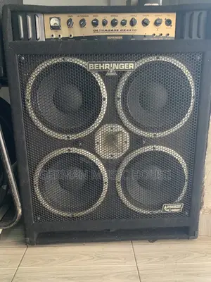 Behringer Bass Combo