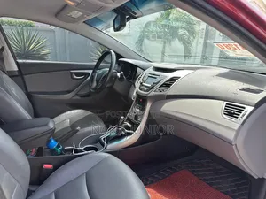 Hyundai Elantra 2016 Red