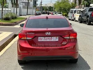 Hyundai Elantra 2016 Red