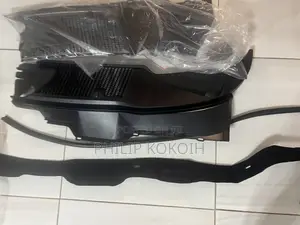 Windshield Wiper Cowl Panel Grille