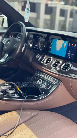 Mercedes-Benz E300 2018 White
