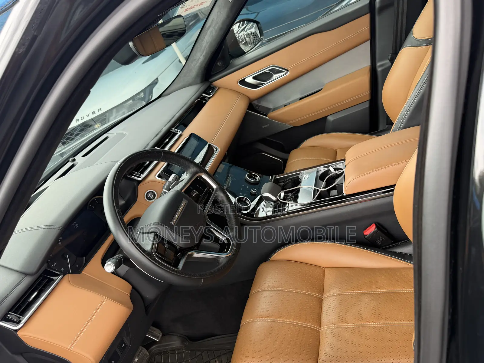 Land Rover Range Rover Velar 2024 Black