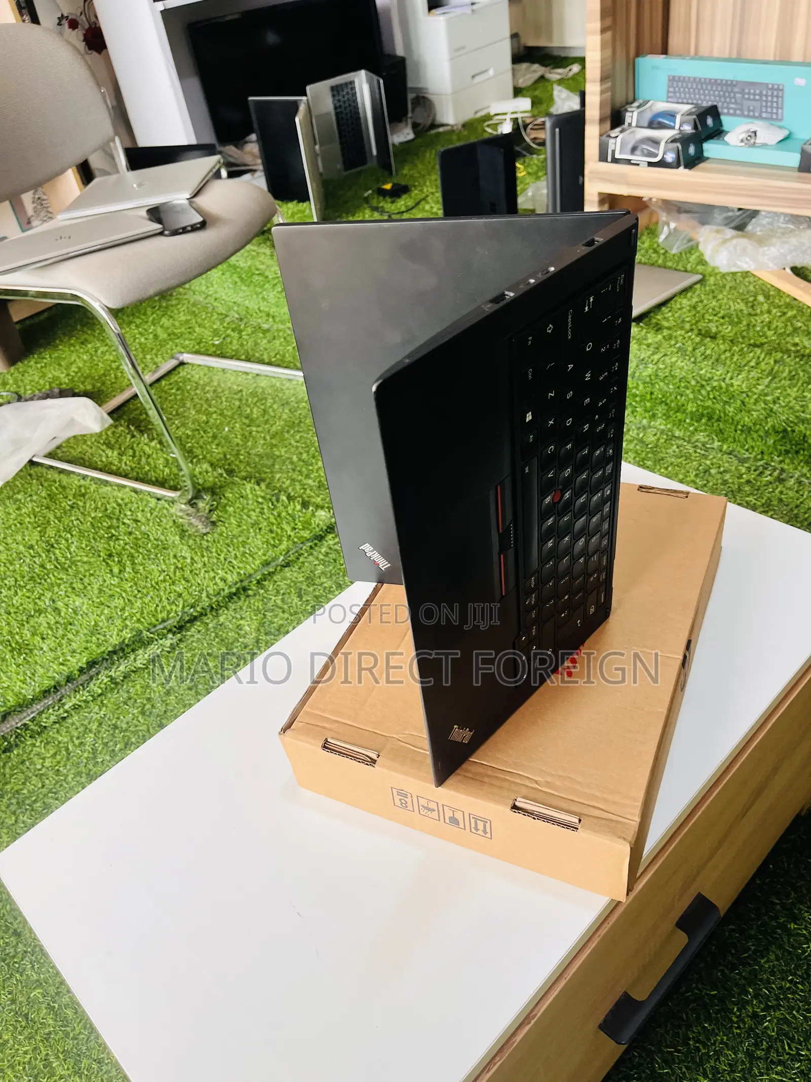 Laptop Lenovo ThinkPad X1 Yoga Gen 8 16GB Intel Core i5 SSD 256GB