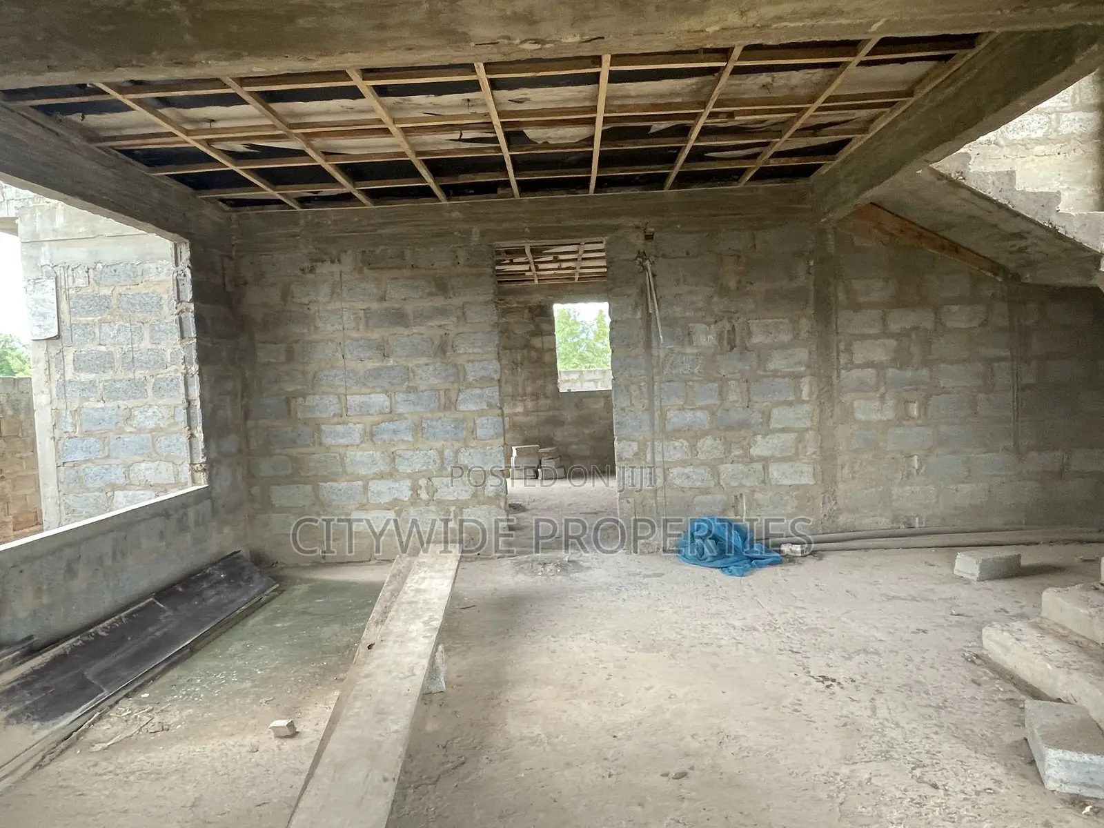 3bdrm House in Pantang, Oyarifa Mall Area for Sale
