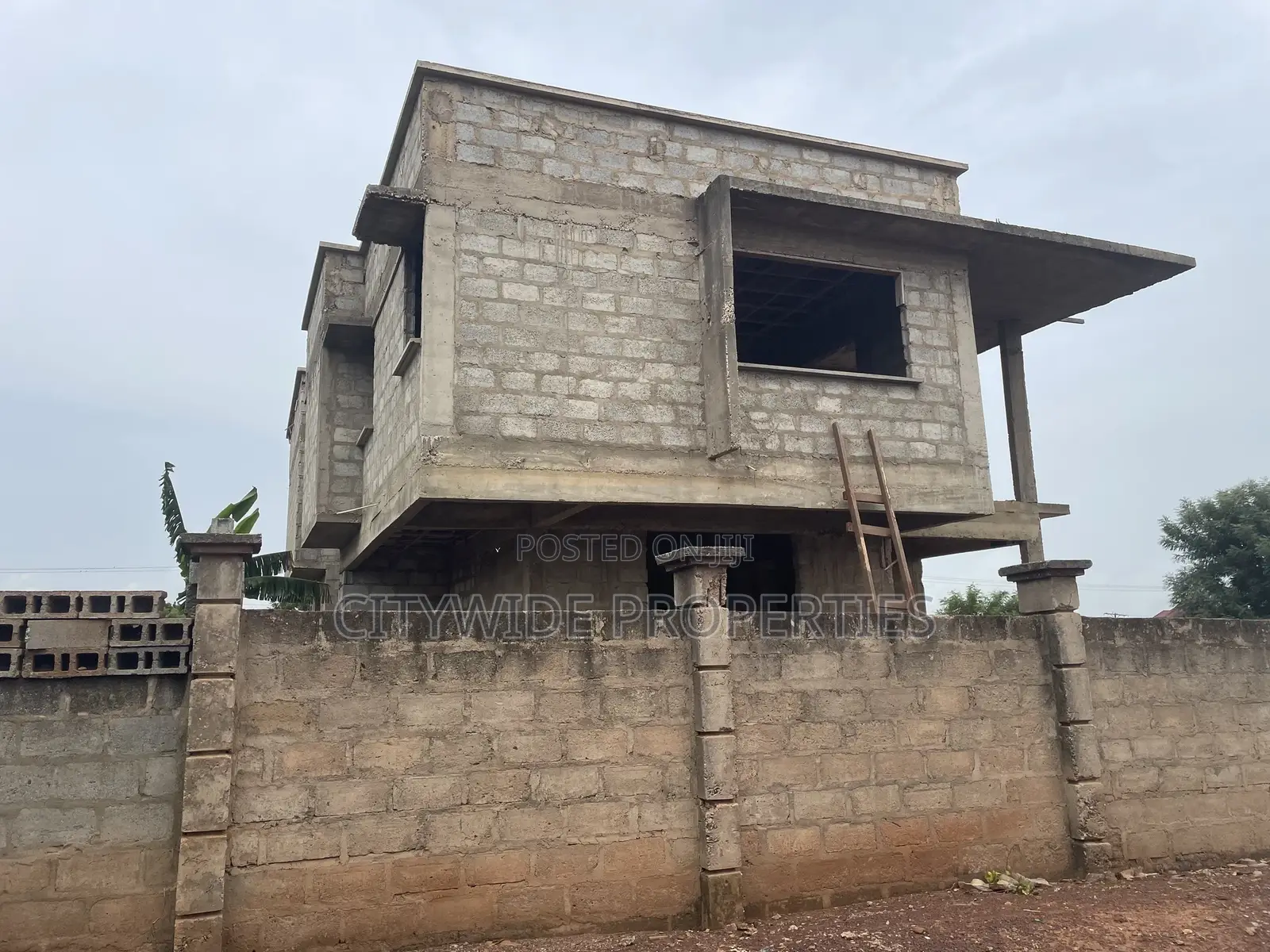 3bdrm House in Pantang, Oyarifa Mall Area for Sale