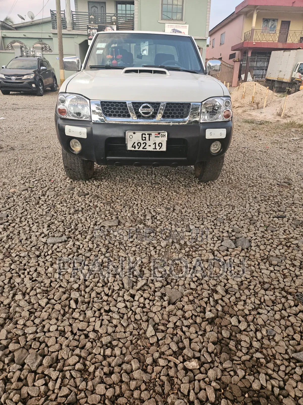 Nissan Hardbody 2019 White