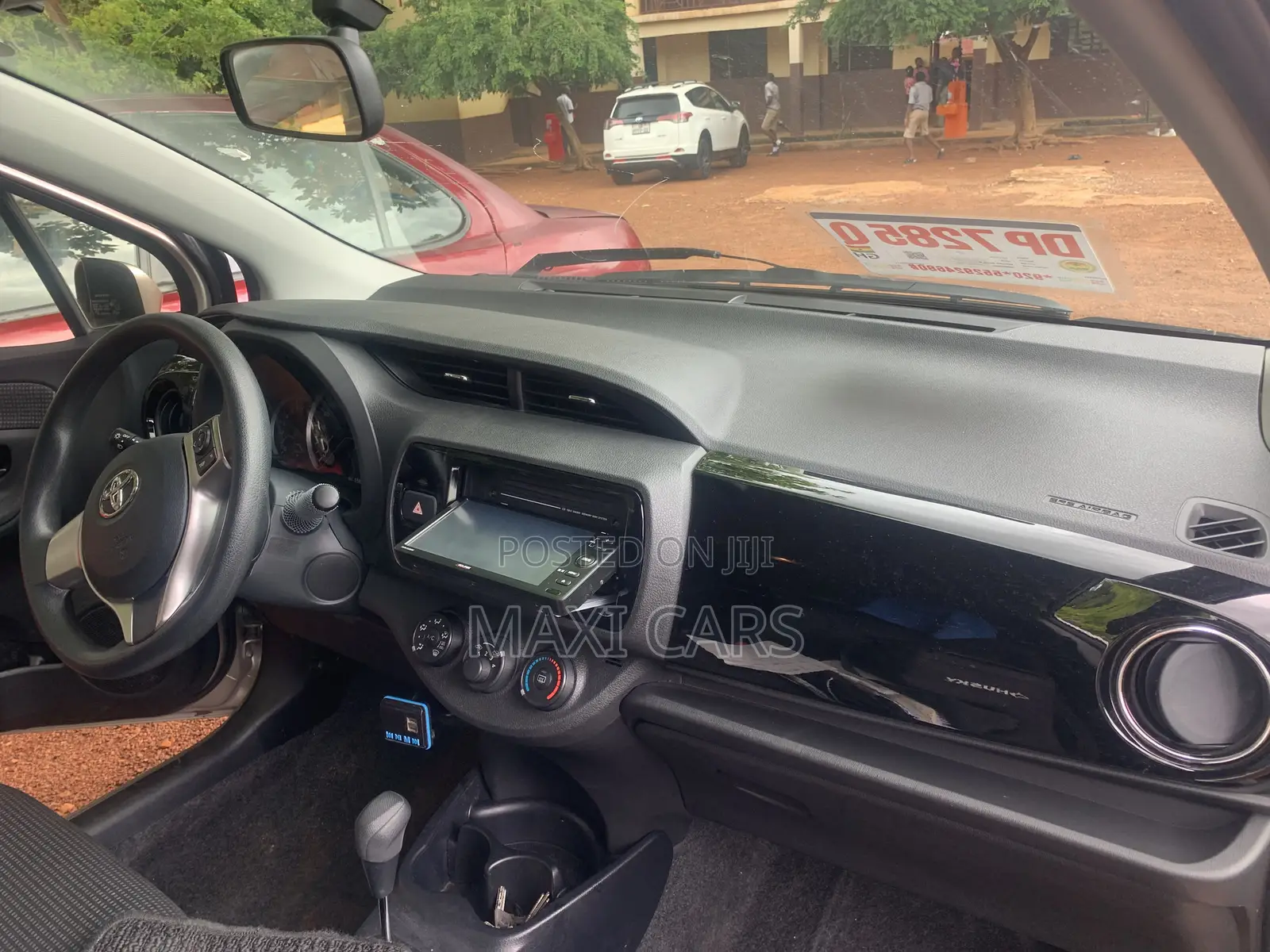 Toyota Vitz 2014 Gold