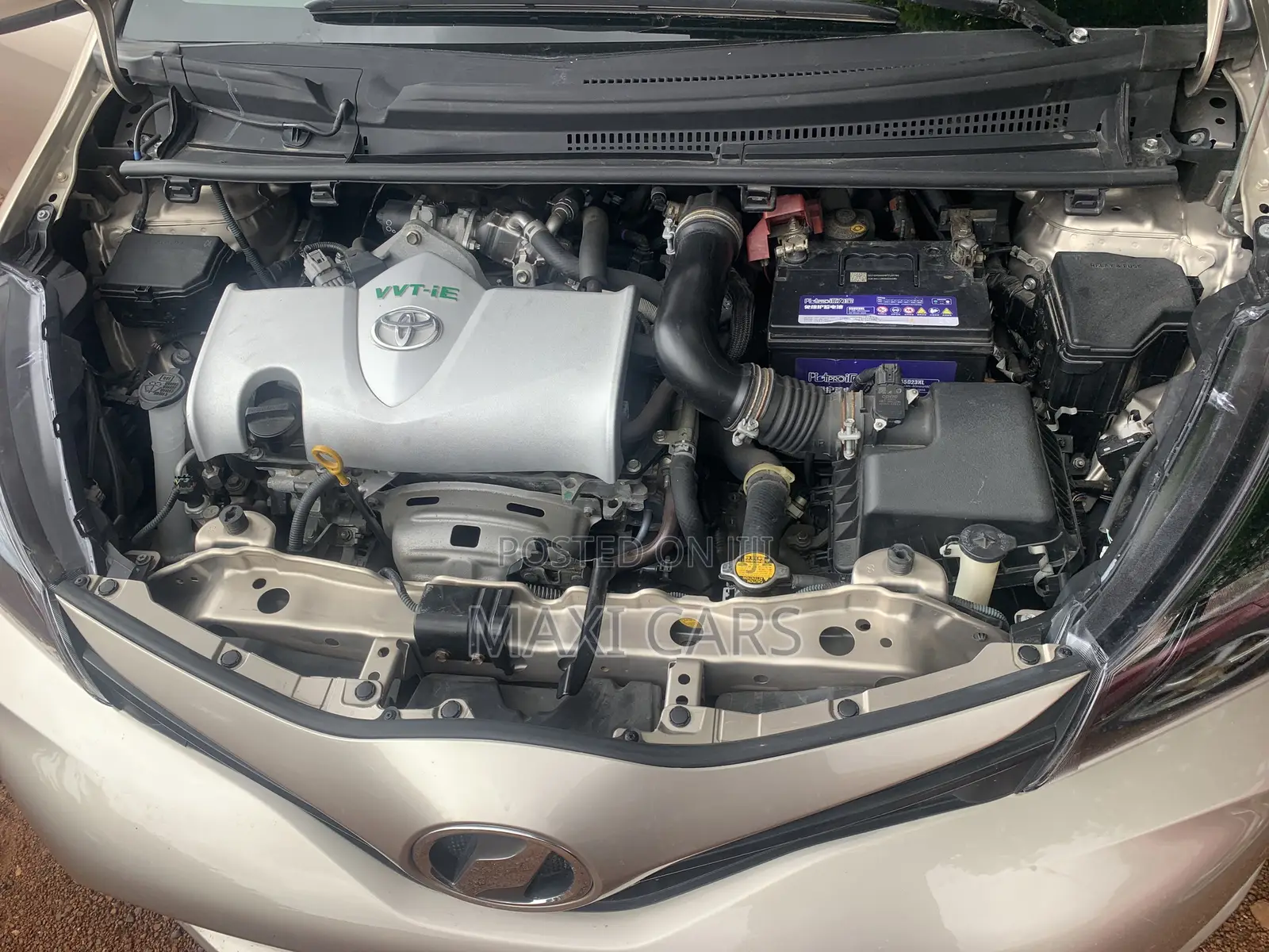 Toyota Vitz 2014 Gold