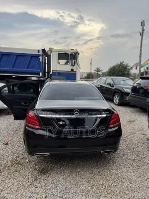 Mercedes-Benz C300 Sport 4Matic Sedan AWD (2.0L 4cyll 7A) 2016 Black