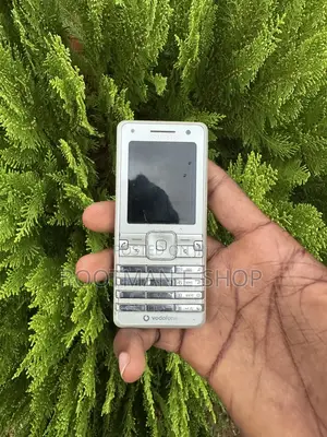 Sony Ericsson K770 Gold