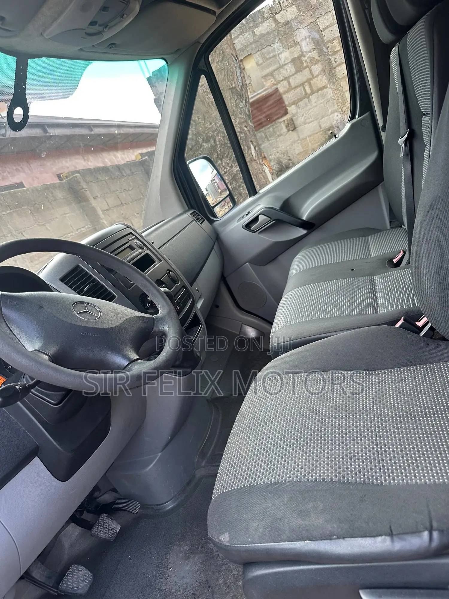 Mercedes-Benz Sprinter 2013 Black