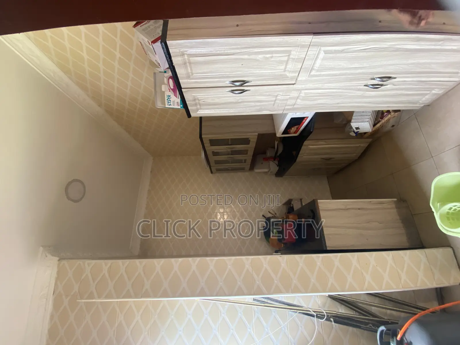 1bdrm Apartment in Click Estate, American House for rent