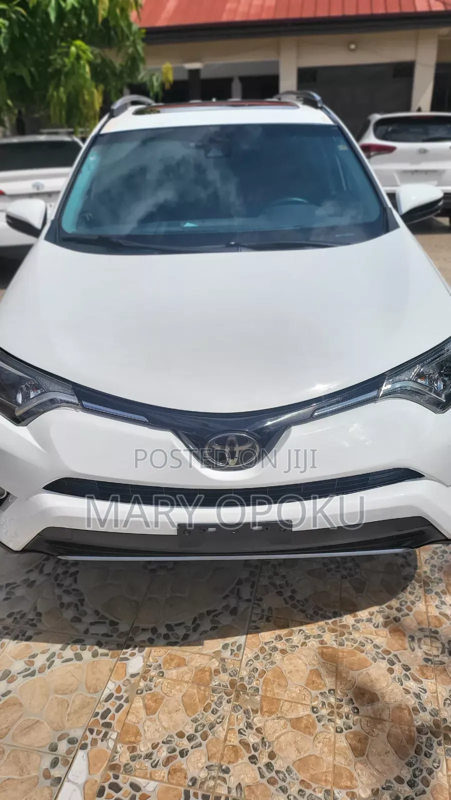 Toyota RAV4 XLE AWD (2.5L 4cyl 6A) 2017 White