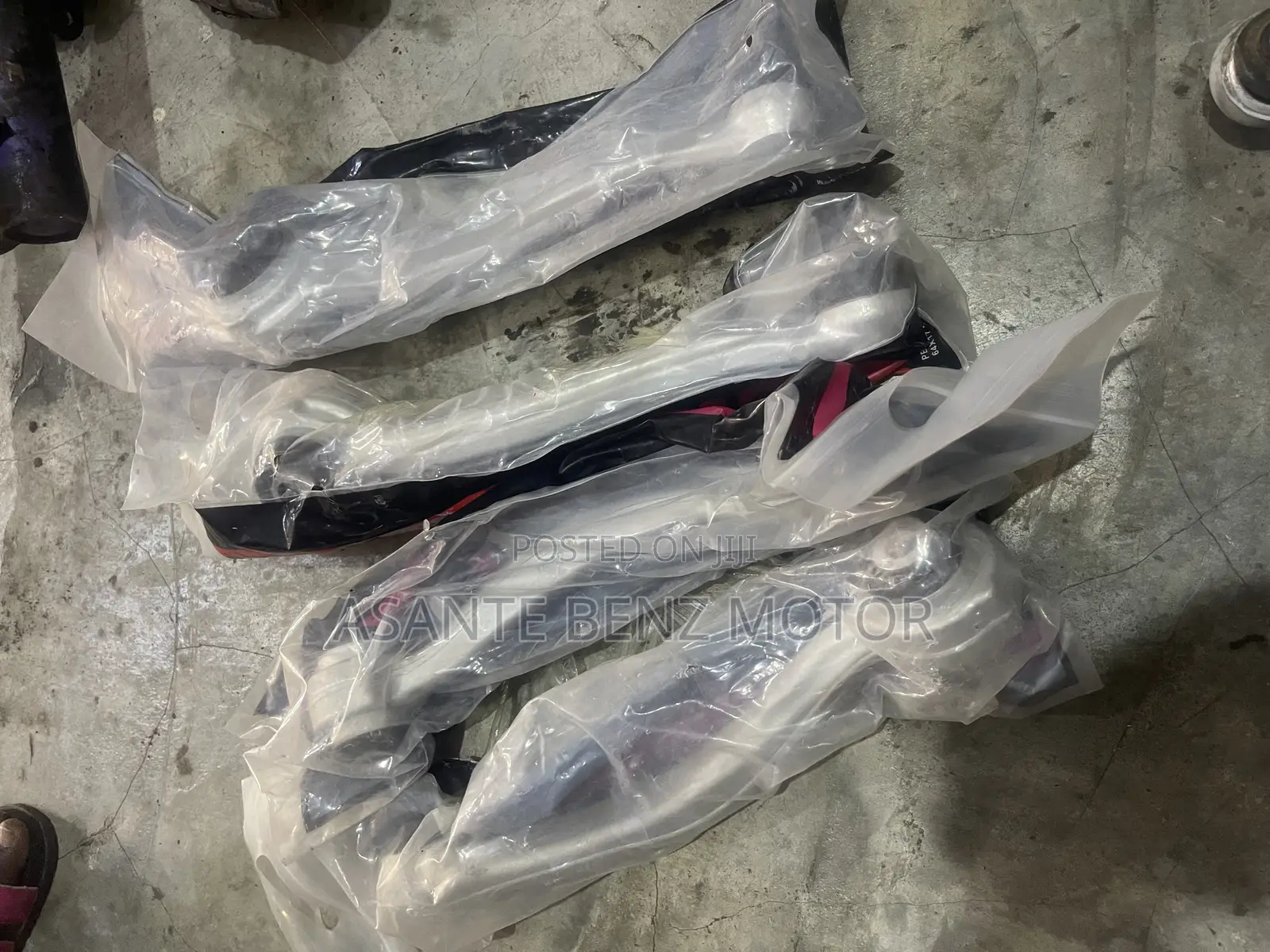 W204 Lower Arms
