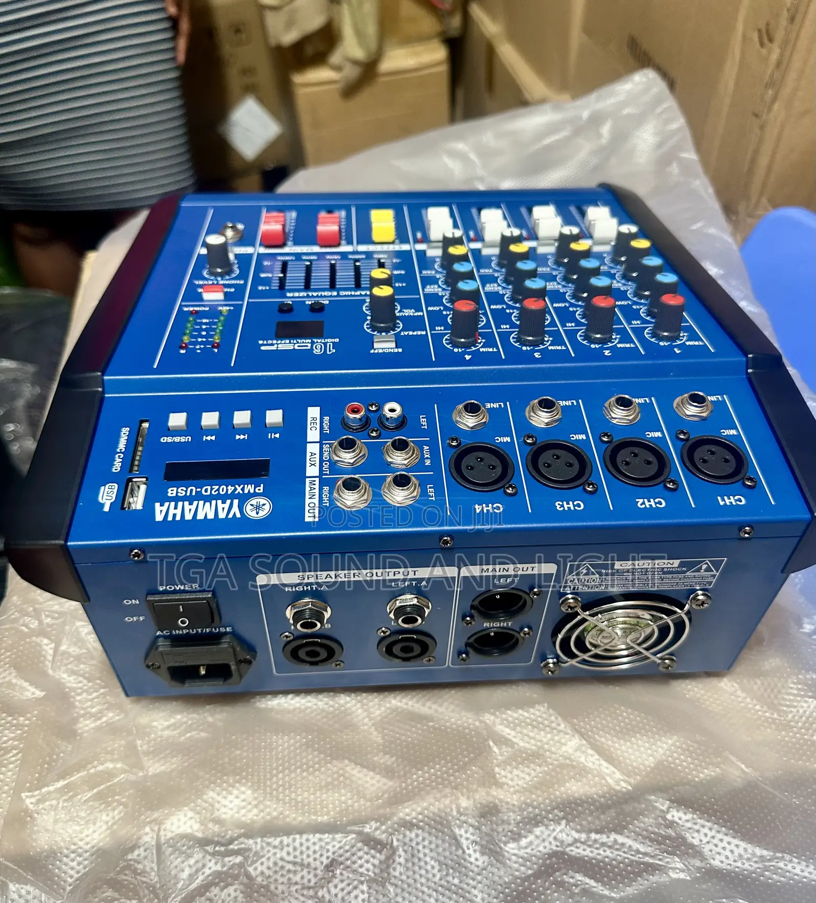 Yamaha Pmx402d-Usb 4 Channels Powered Mixer