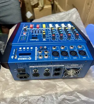 Yamaha Pmx402d-Usb 4 Channels Powered Mixer