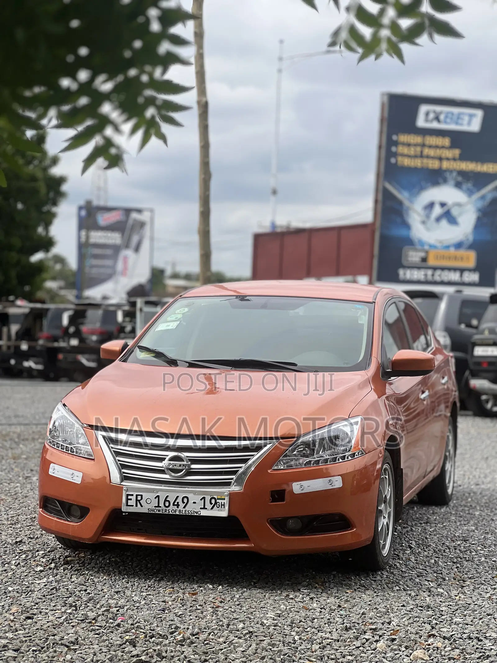 Nissan Sentra SV 4dr Sedan (1.8L 4cyl CVT) 2015 Orange