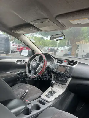 Nissan Sentra SV 4dr Sedan (1.8L 4cyl CVT) 2015 Orange