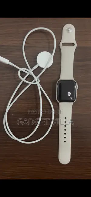 Apple Watch Se (2nd Gen) 40mm GPS Only