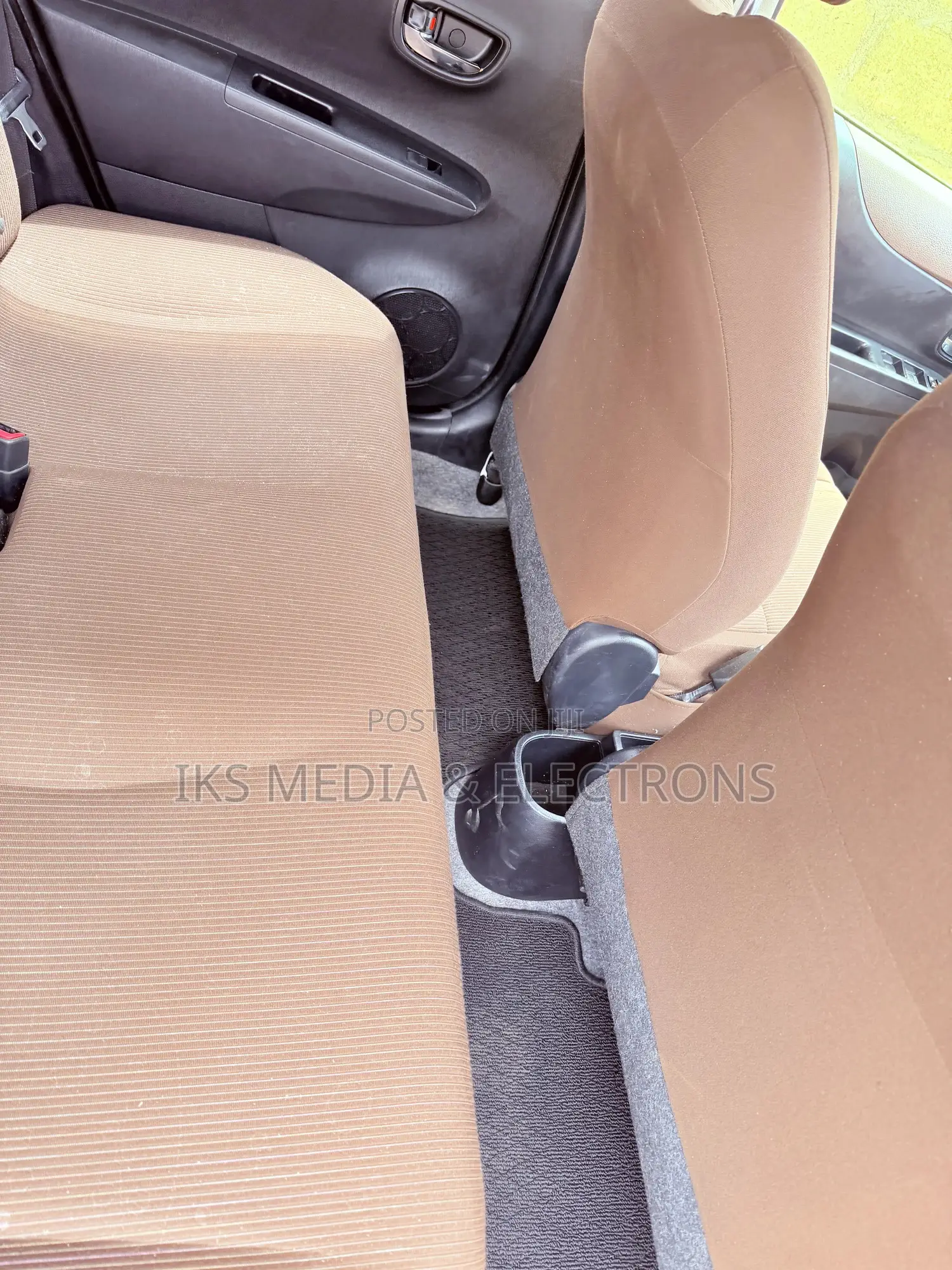 Toyota Vitz 2014 Pink