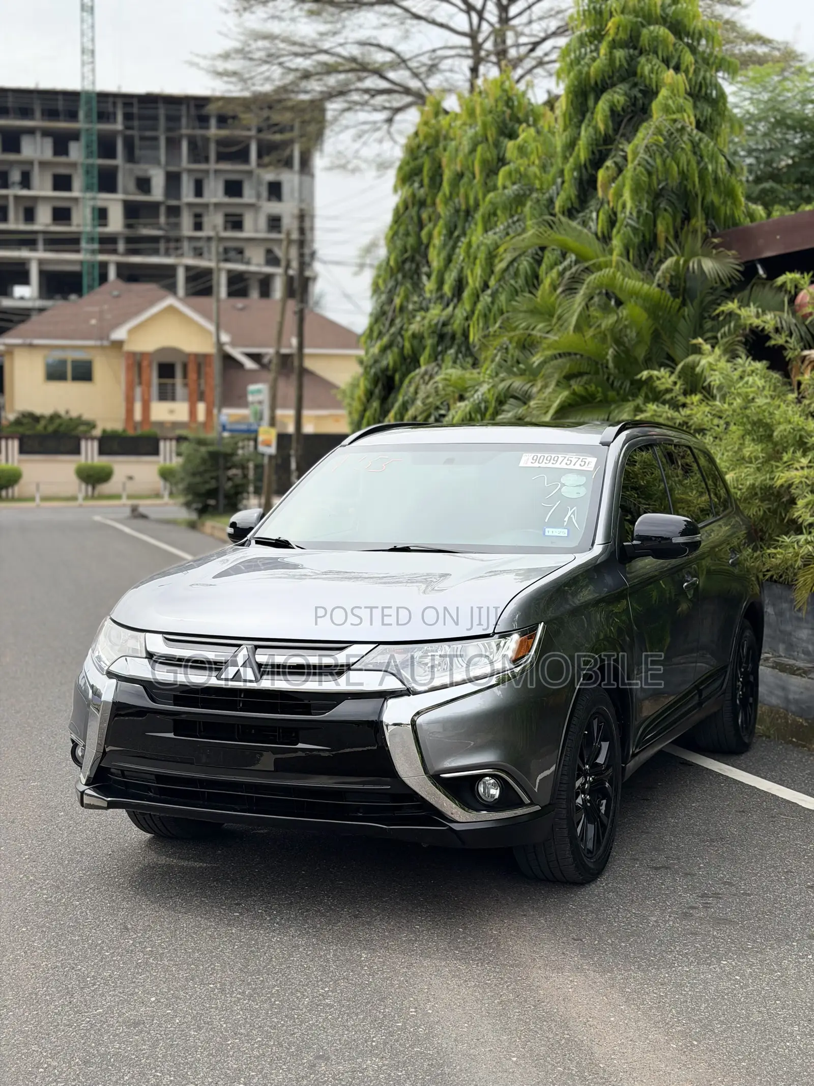 Mitsubishi Outlander SE FWD 2018 Gray