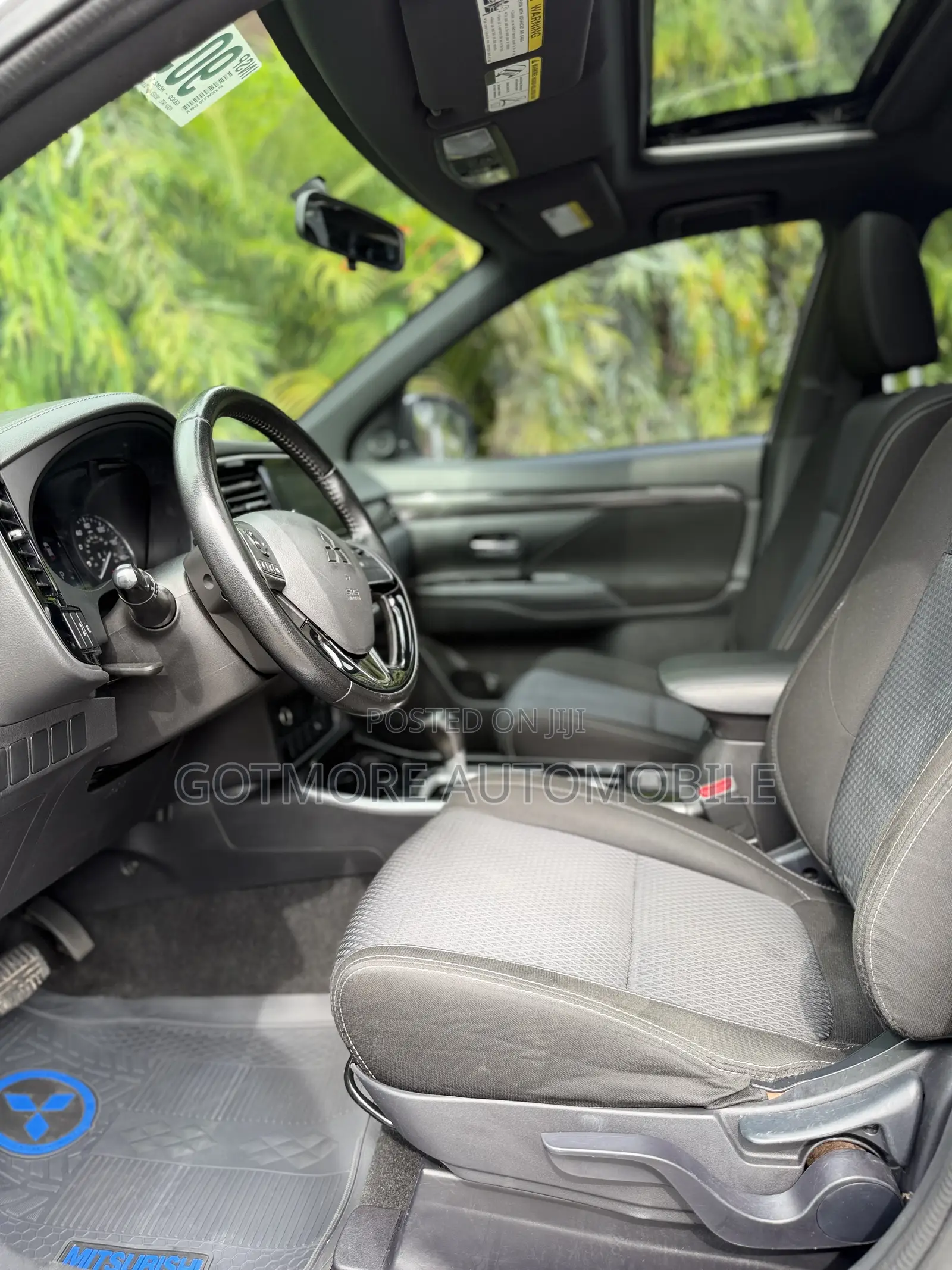 Mitsubishi Outlander SE FWD 2018 Gray