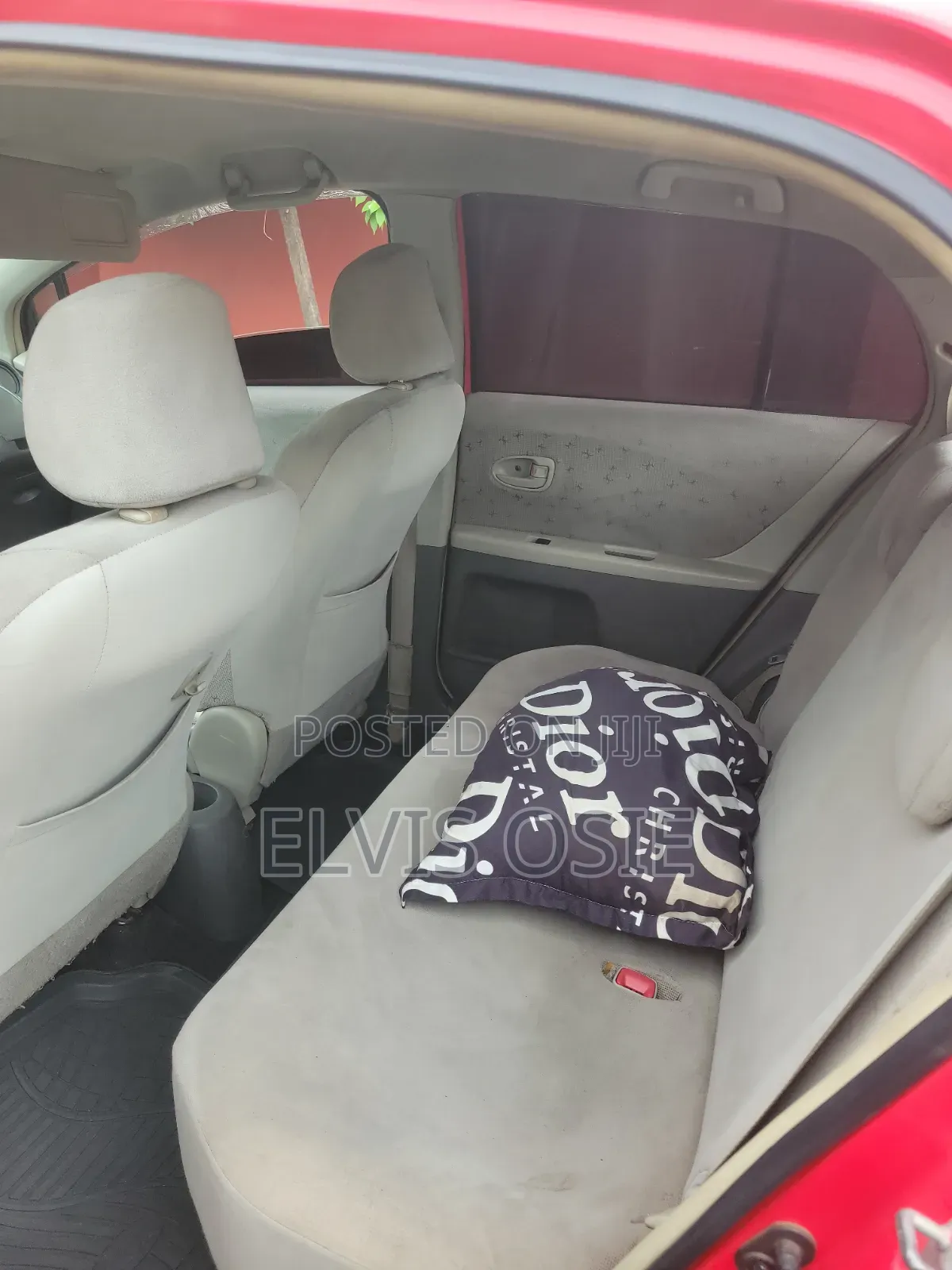 Toyota Vitz 2007 Red
