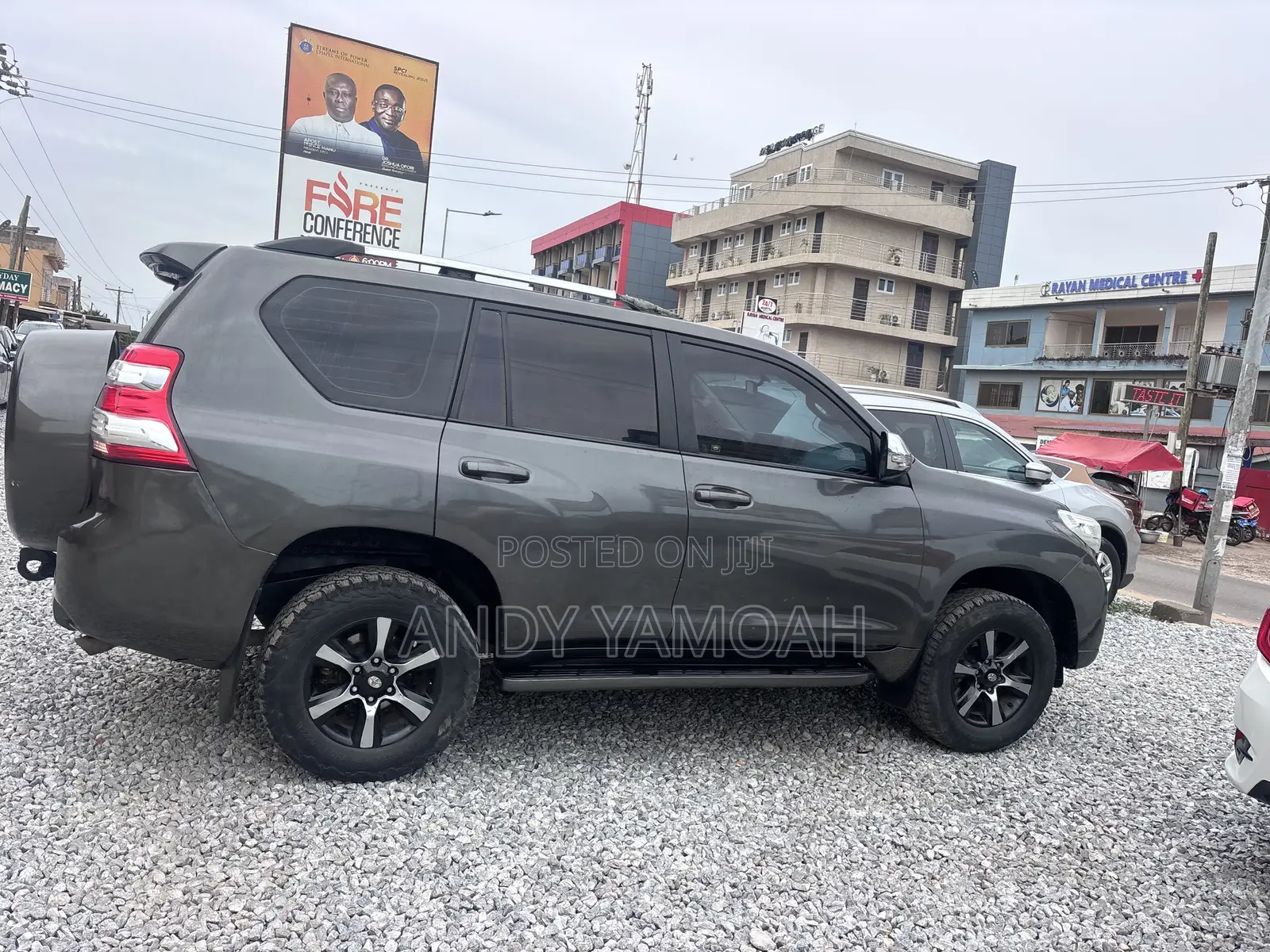 Toyota Land Cruiser Prado 2012 Gray