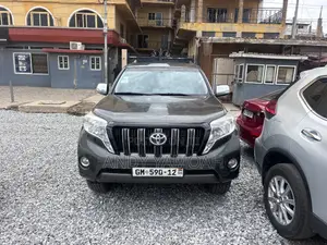 Toyota Land Cruiser Prado 2012 Gray