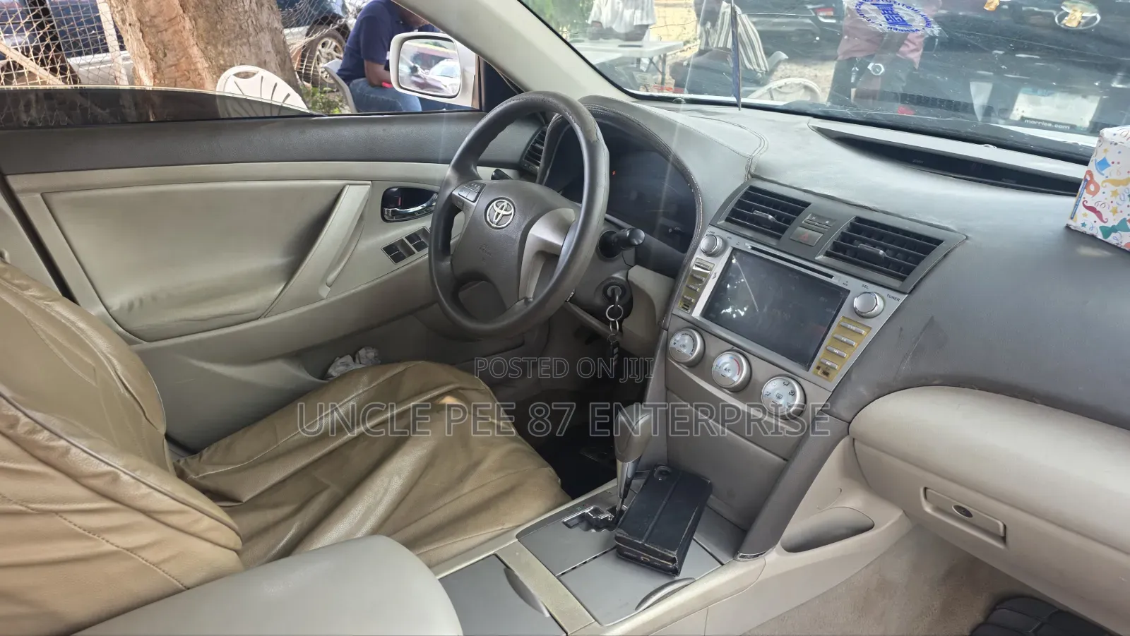 Toyota Camry LE 4dr Sedan (2.5L 4cyl 6AM) 2010 White