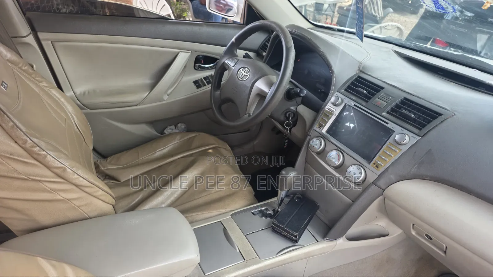 Toyota Camry LE 4dr Sedan (2.5L 4cyl 6AM) 2010 White