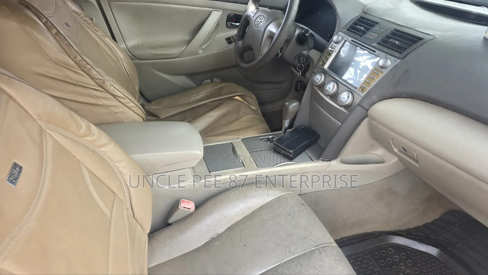 Toyota Camry LE 4dr Sedan (2.5L 4cyl 6AM) 2010 White