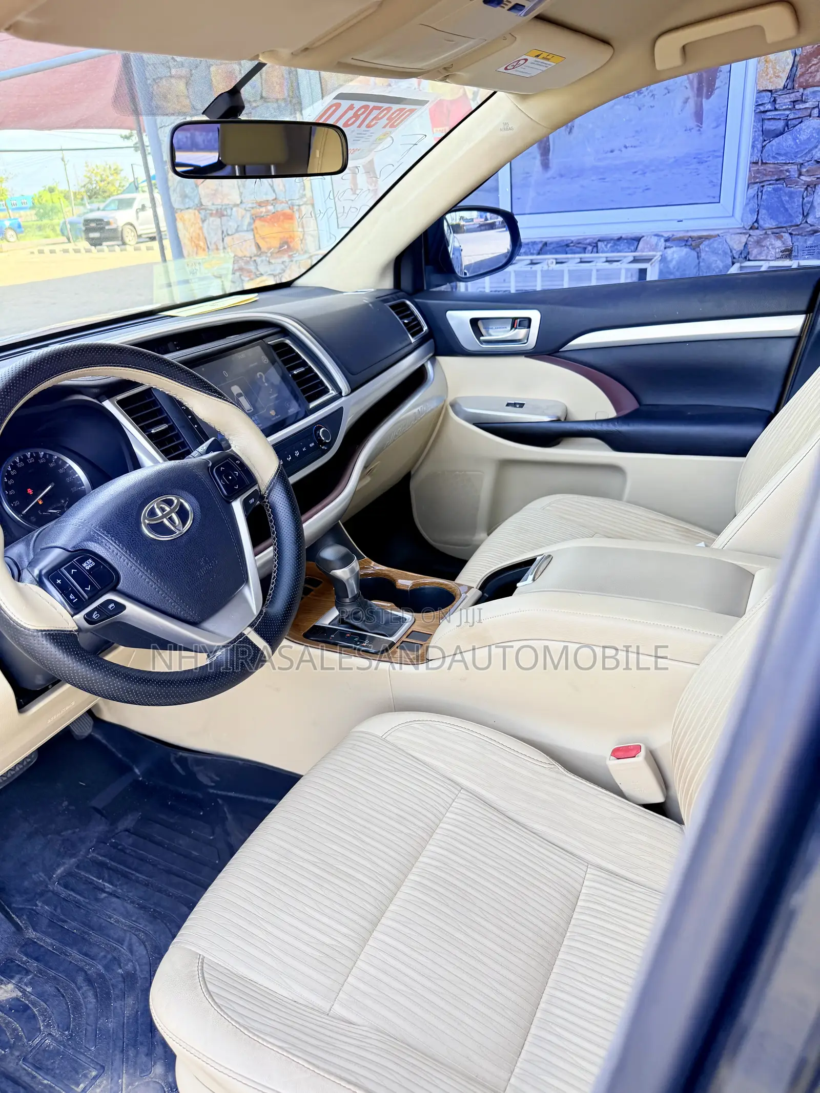 Toyota Highlander LE 4x2 (2.7L 4cyl 6A) 2017 Black
