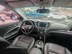 Hyundai Santa Fe SE FWD 2017 White