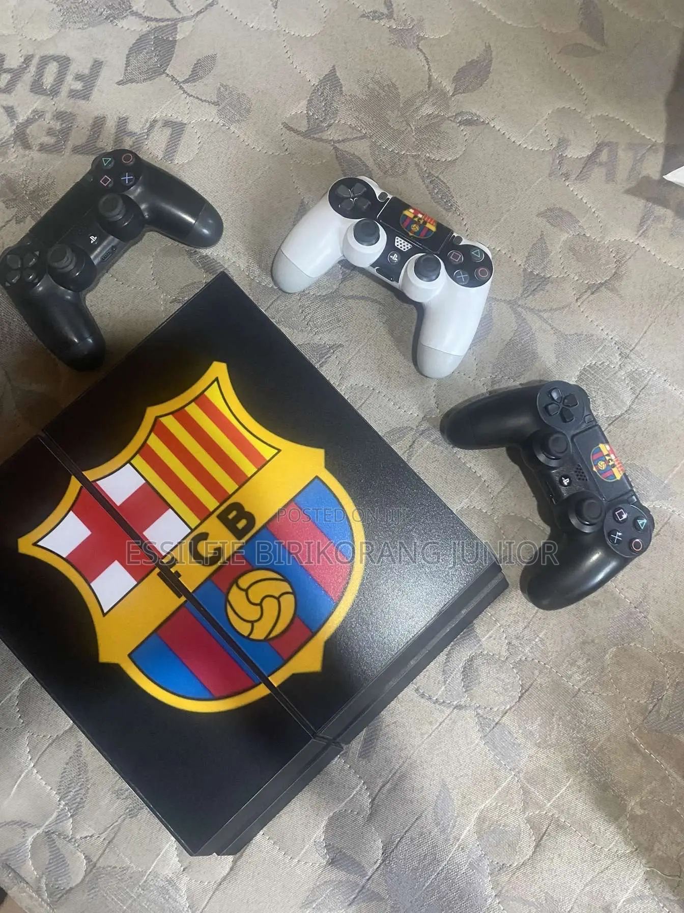Play Station 4 Console