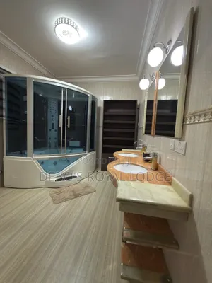Debo's Royal Lodge