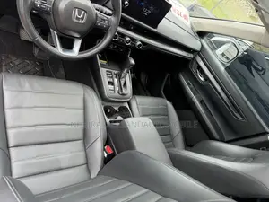 Honda CR-V 2023 White