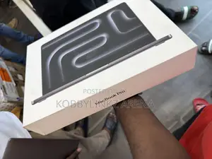 New Laptop Apple MacBook Pro 2025 M5 14-inch 16GB Apple M5 SSD 512GB