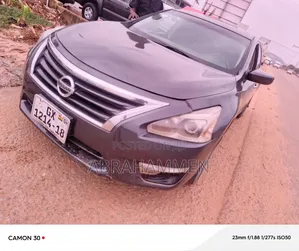 Nissan Altima Coupe 2.5 S 2013 Gray