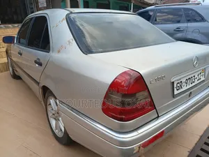Mercedes-Benz C180 2002 Silver