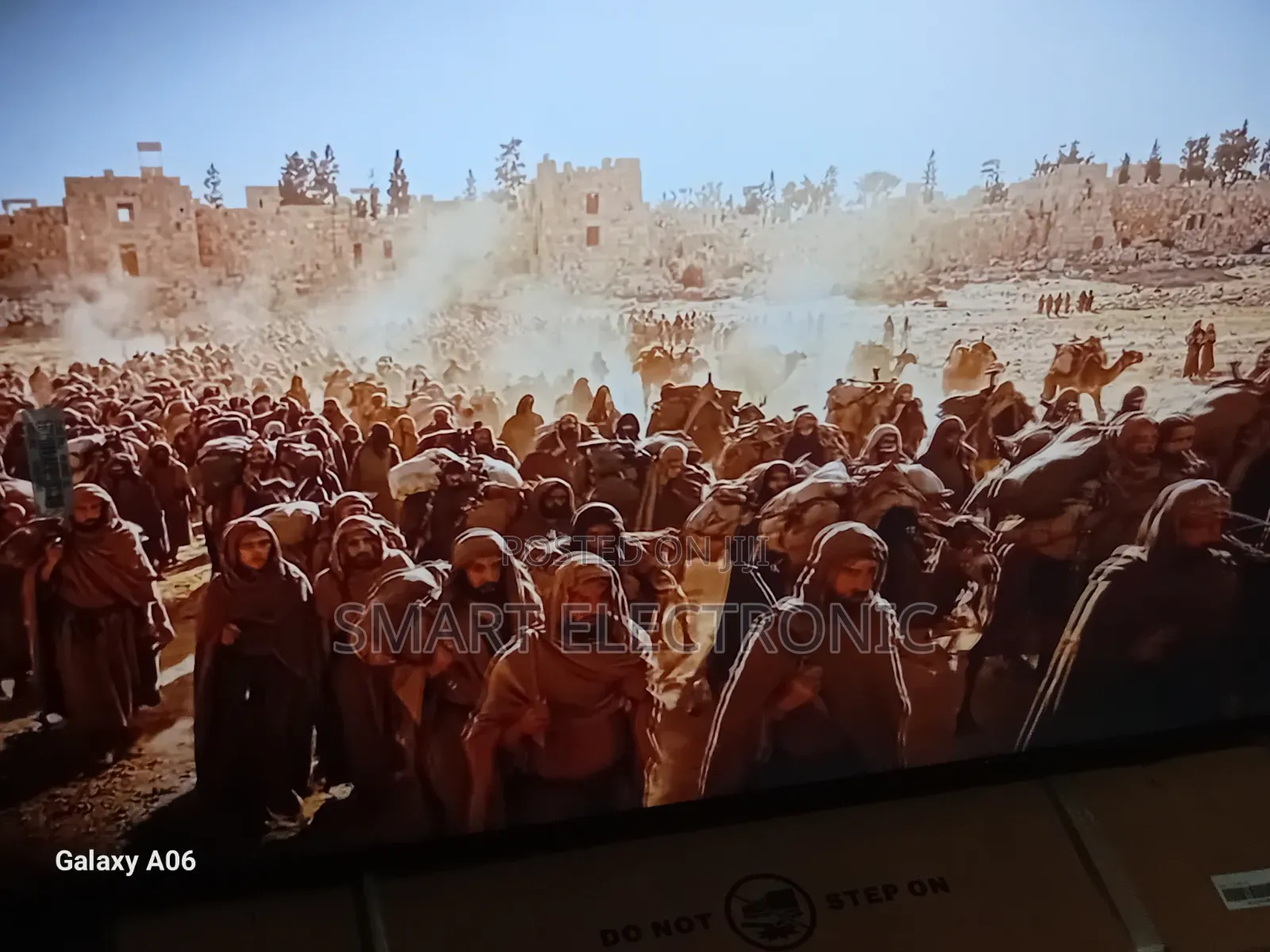 Samsung 43-Inch Led Smart Tv With Wide Viewing Angle