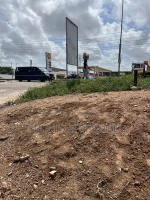 Roadside Title Land at Sakaman Junction for Sale
