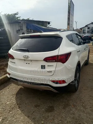 Hyundai Santa Fe 2016 White