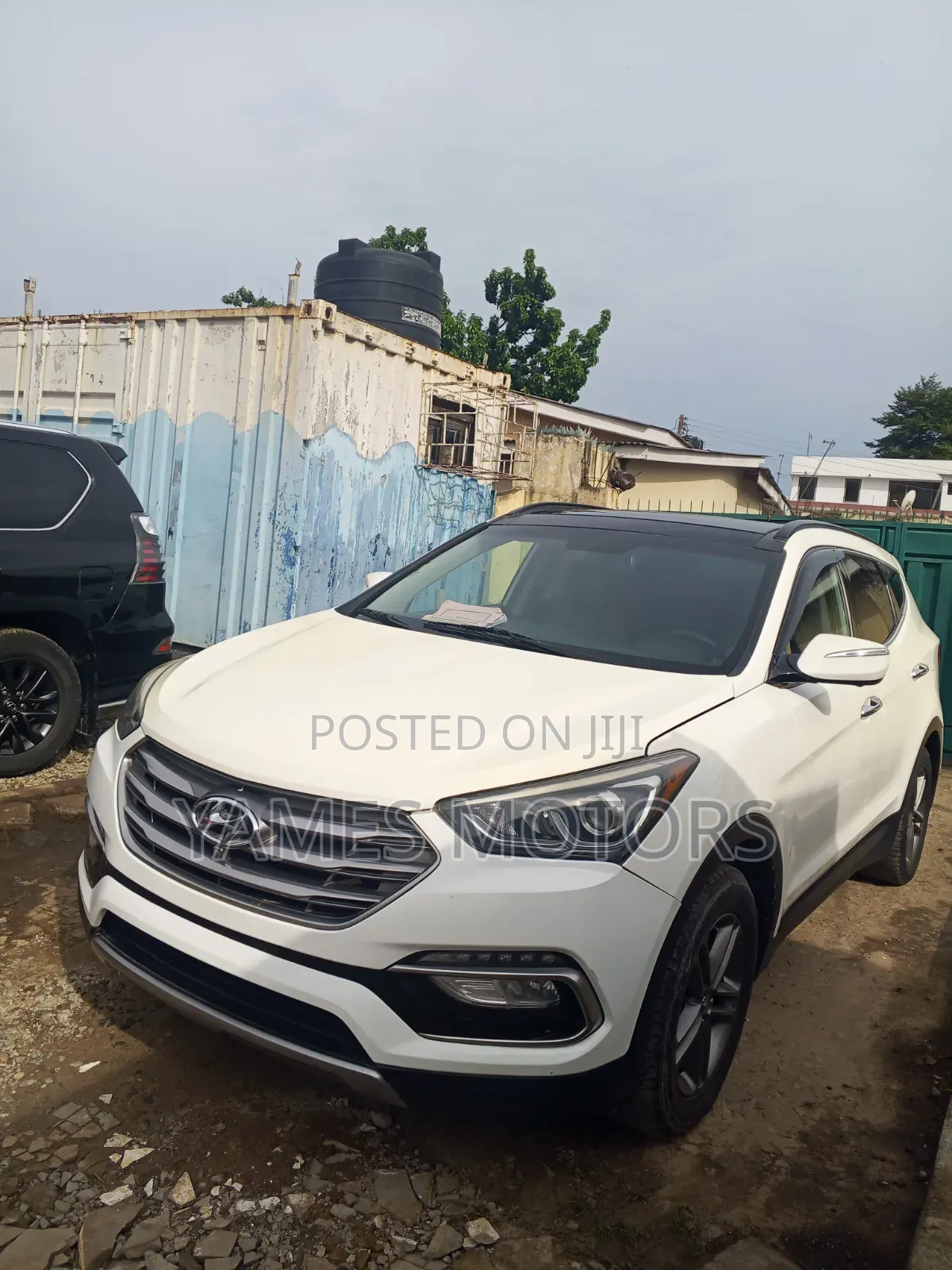 Hyundai Santa Fe 2016 White