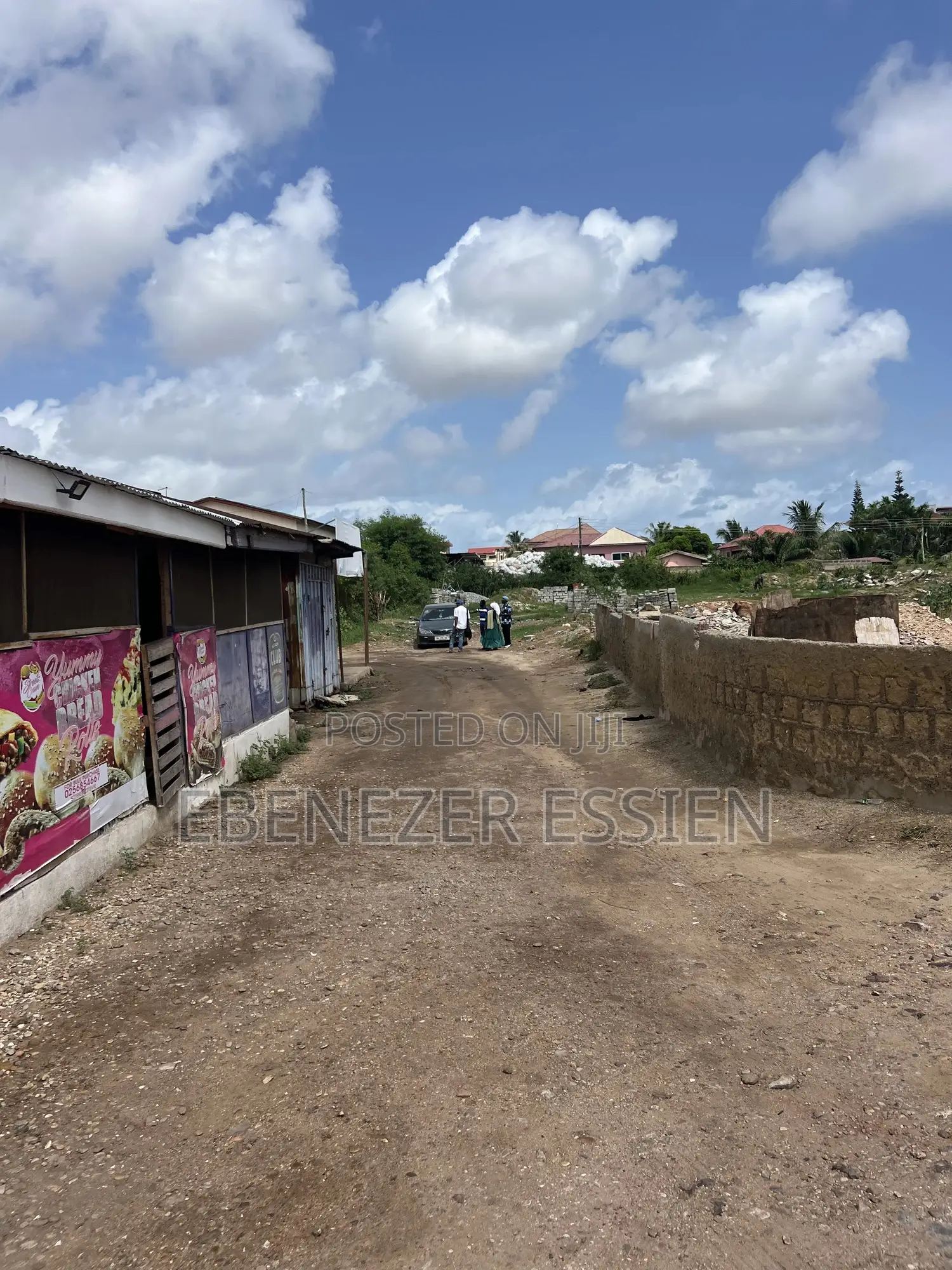 Roadside Title Land at Sakaman Junction for Sale