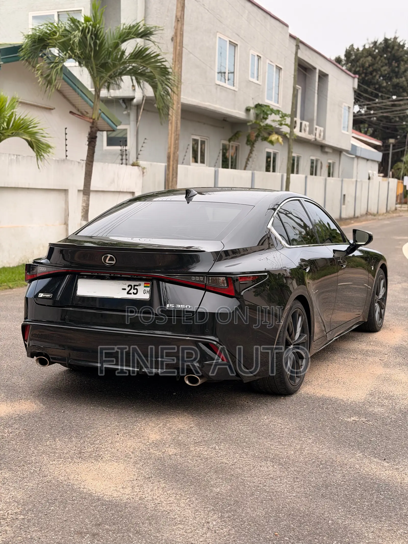 Lexus IS 2022 Black